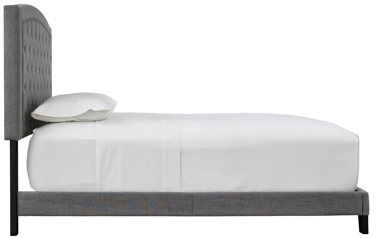Benno Gray Tufted King Platform Bed from Happy Homes - Luna Furniture
