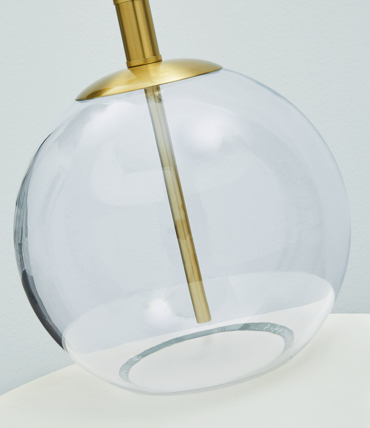 Samder 2-Piece Table Lamp Set in Clear/Brass Finish from Ashley - Luna Furniture