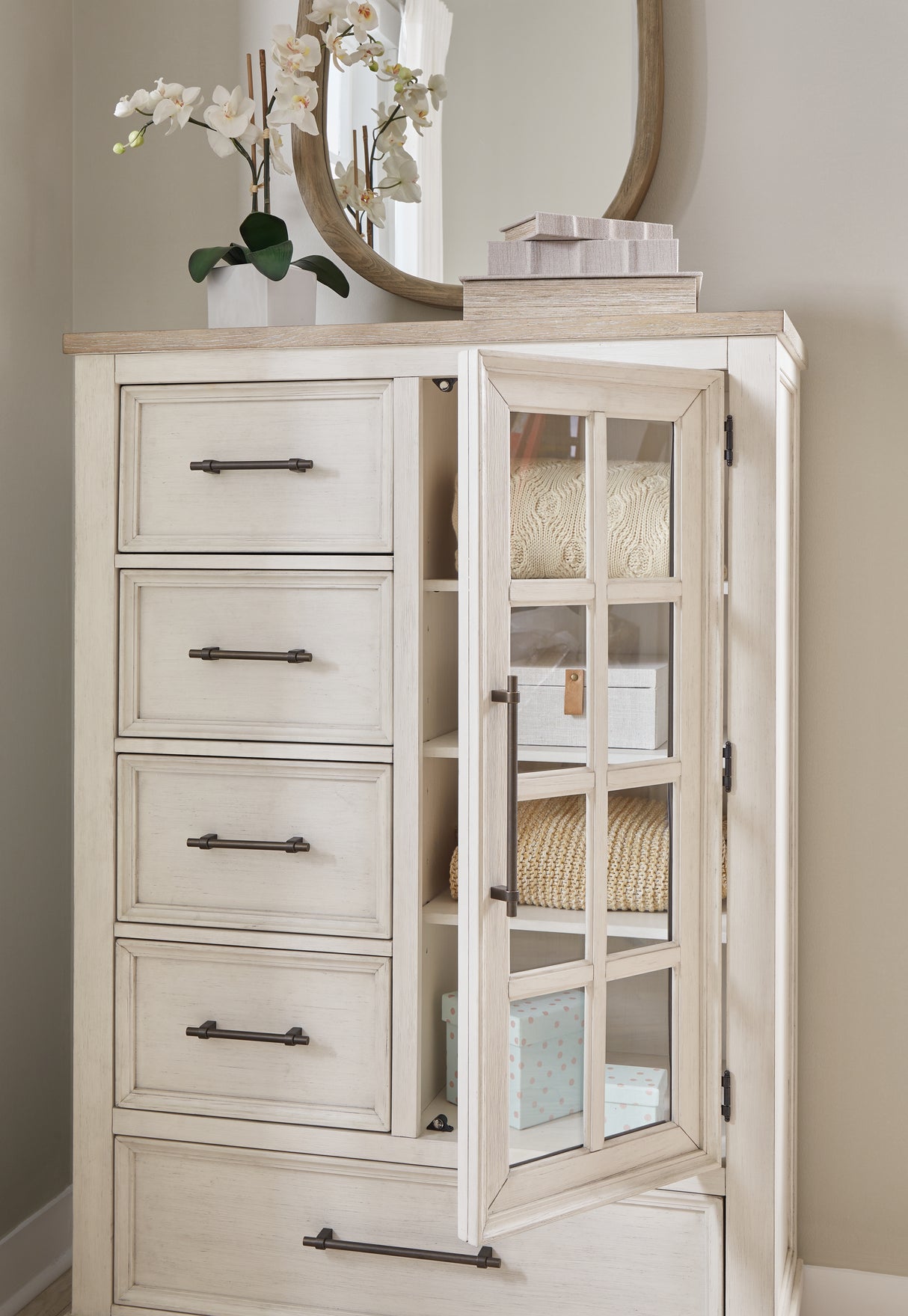 Shaybrock Queen Panel Bed with Mirrored Dresser, Chest and 2 Nightstands in Antique White from Ashley - Luna Furniture