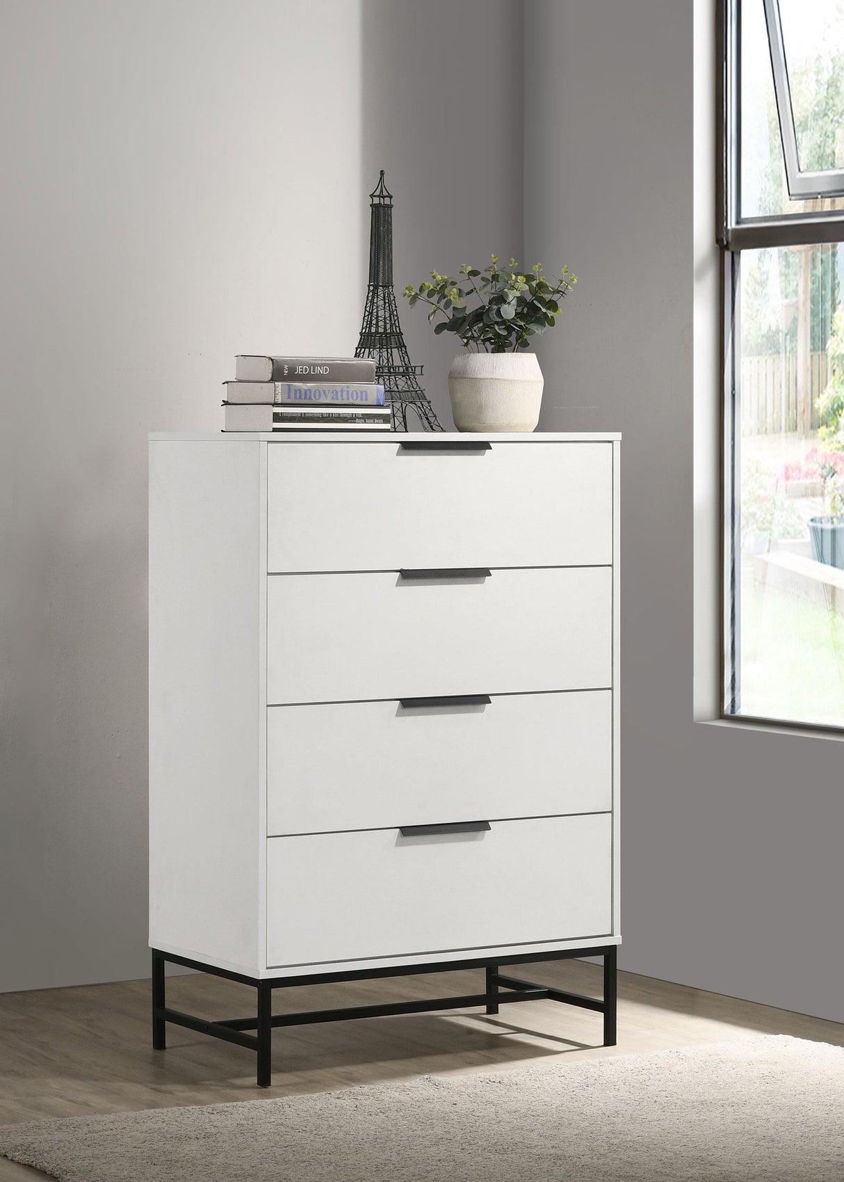 Sonora White 4-Drawer Bedroom Chest from Coaster - Luna Furniture