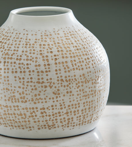 Vinburn White/Gold Finish Accessory Set (Set of 5) from Ashley - Luna Furniture