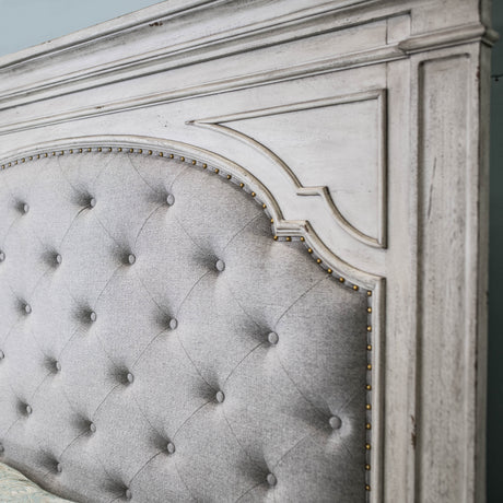 Highland Park Cathedral White Queen Bed from Steve Silver - Luna Furniture