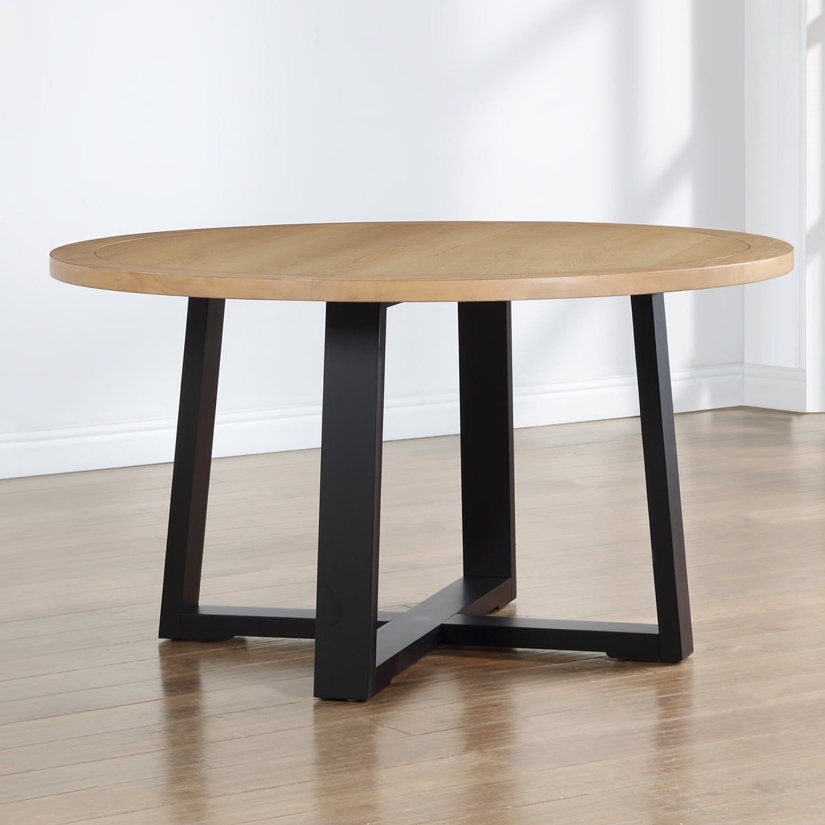 Magnolia Two-tone 54-inch Round Dining Table from Steve Silver - Luna Furniture