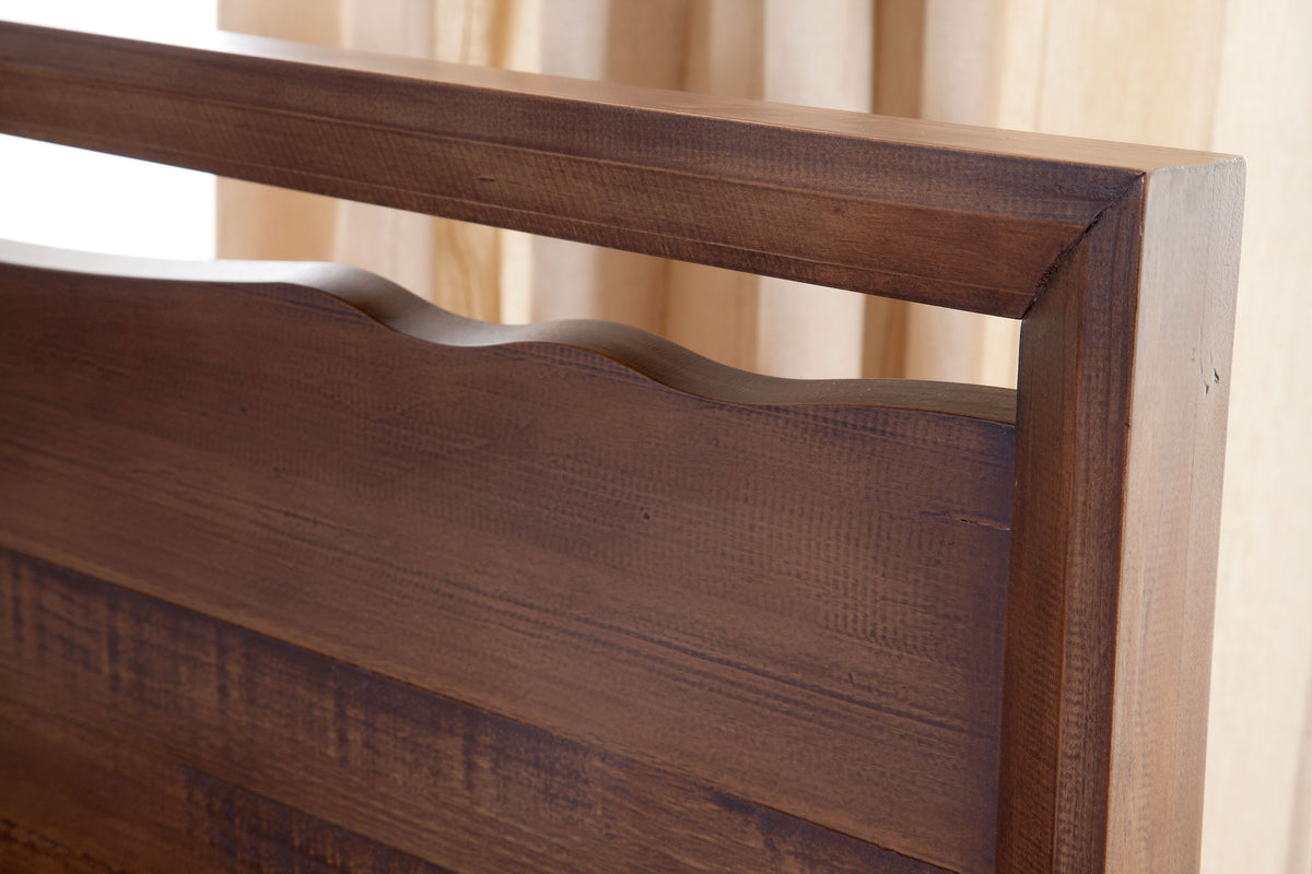 Lofton Brown 4-Piece Queen Bedroom Set from Steve Silver - Luna Furniture