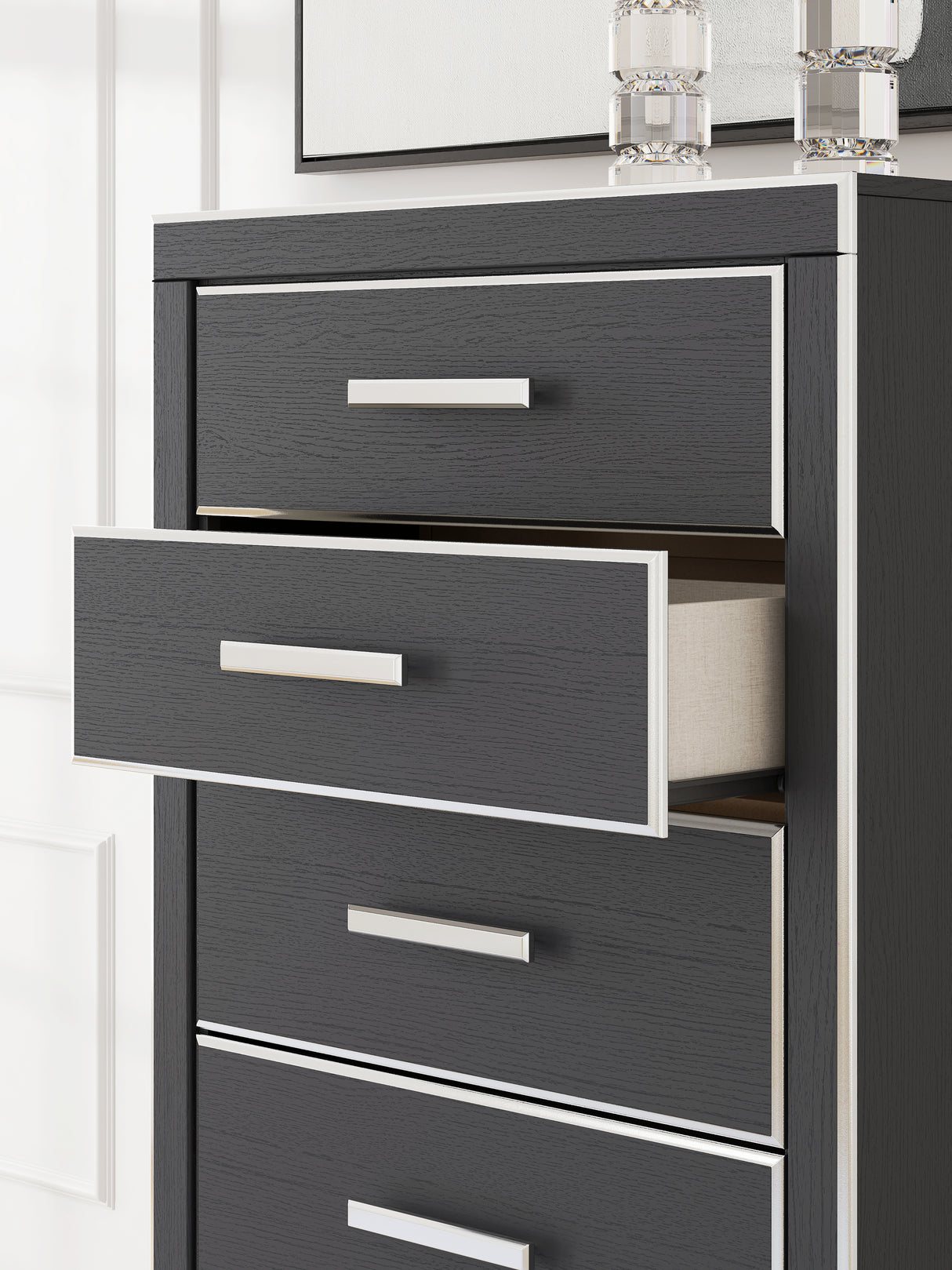Zuraleus Black Chest of Drawers from Ashley Furniture - Luna Furniture