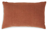 Dovinton Spice Pillow, Set of 4