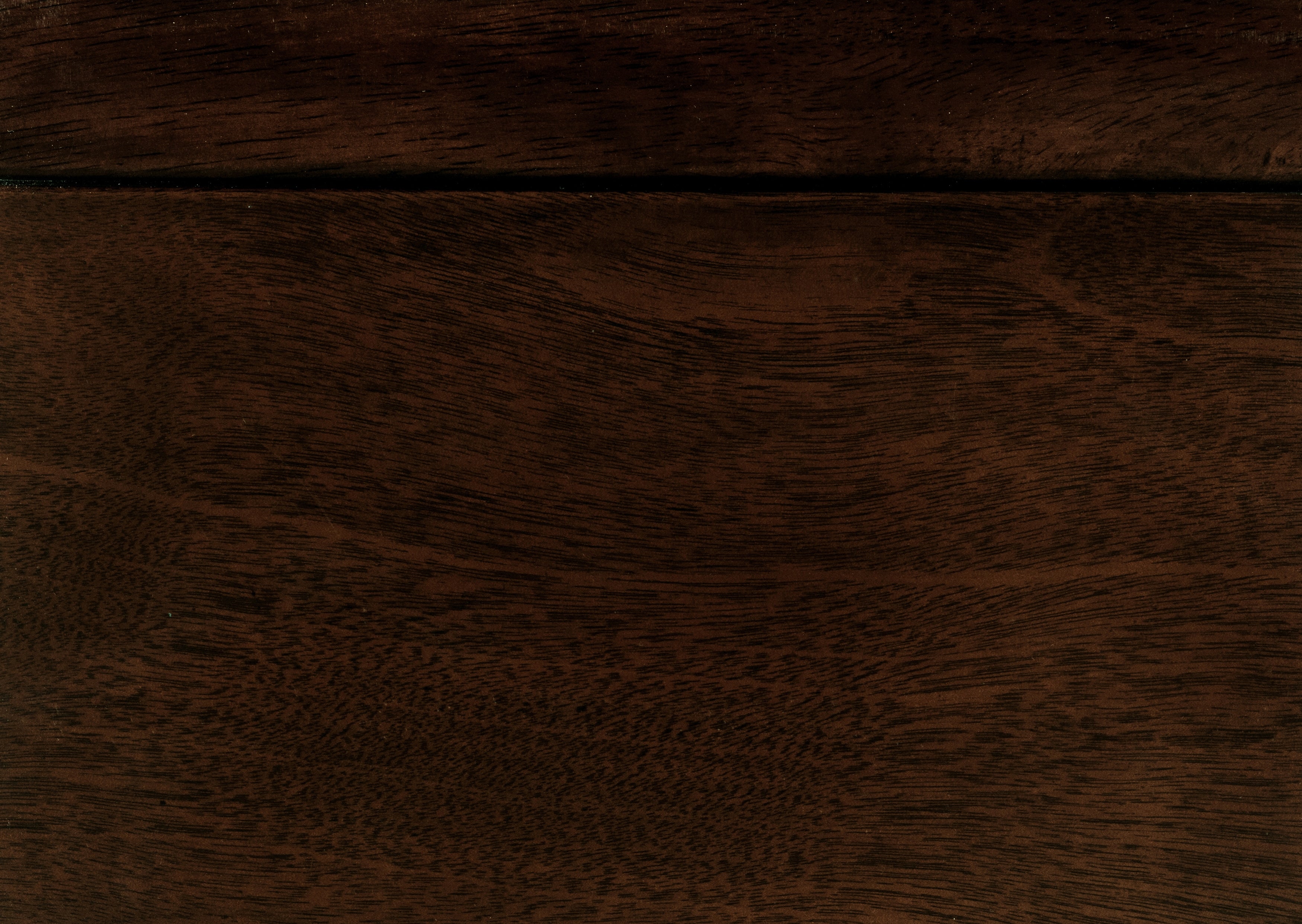 1856-5 Dresser, Two Hidden Drawers - Luna Furniture