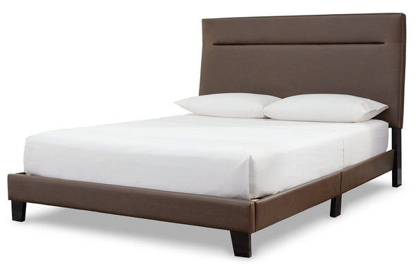 Adelloni Brown Queen Upholstered Bed