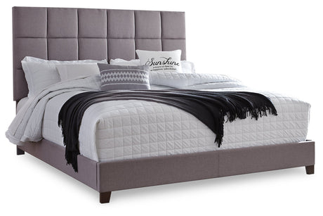 Dolante Gray King Upholstered Bed -  - Luna Furniture