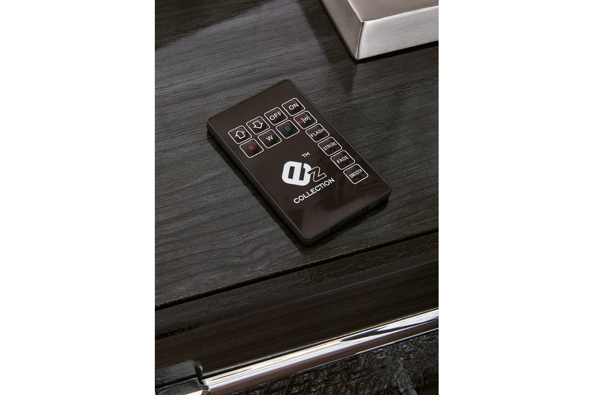 Kaydell Black Queen Upholstered Panel Bed from Ashley - Luna Furniture