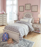 Realyn Chipped White Upholstered Youth Panel Bedroom Set from Ashley - Luna Furniture