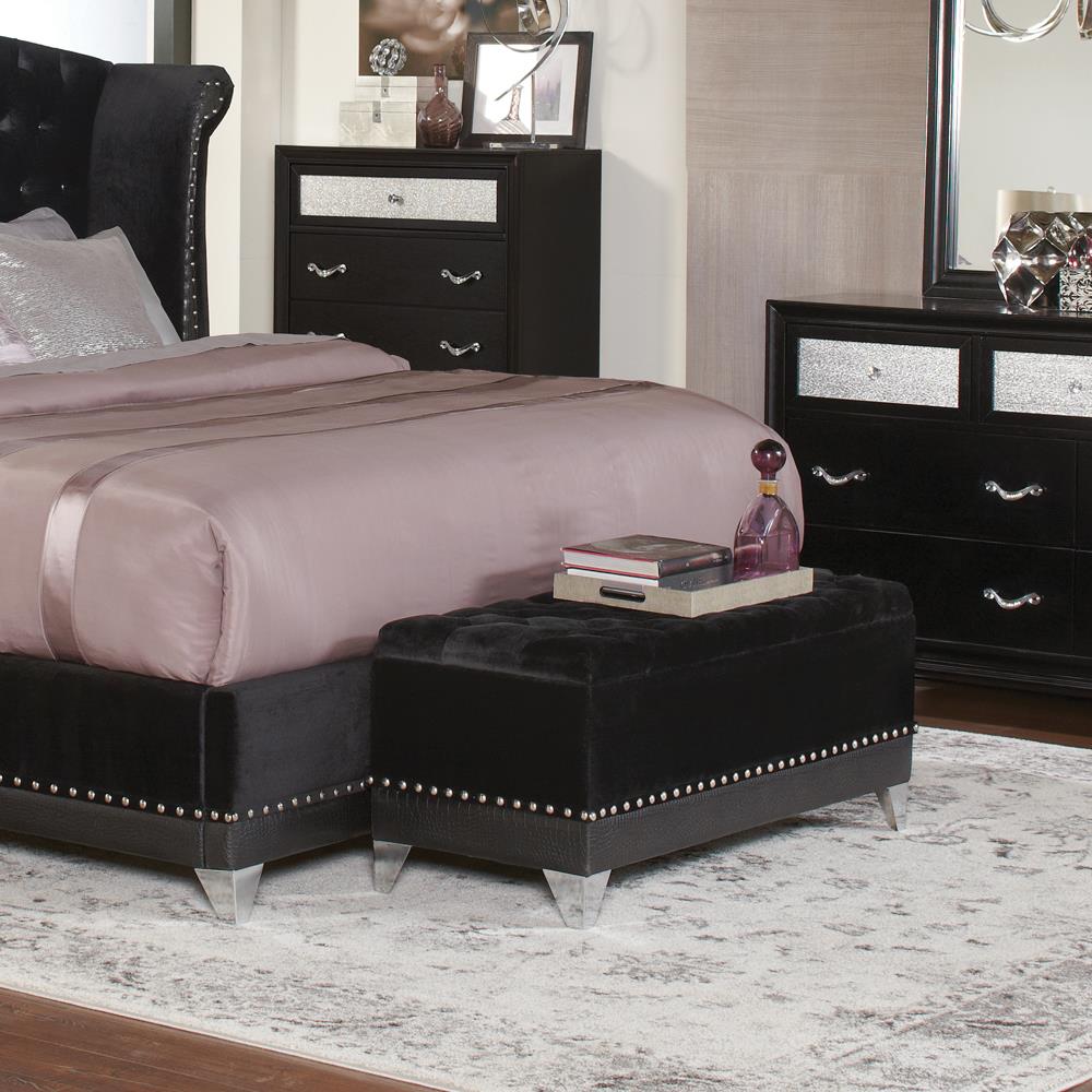 Barzini Black Tufted Rectangular Trunk with Nailhead from Coaster - Luna Furniture