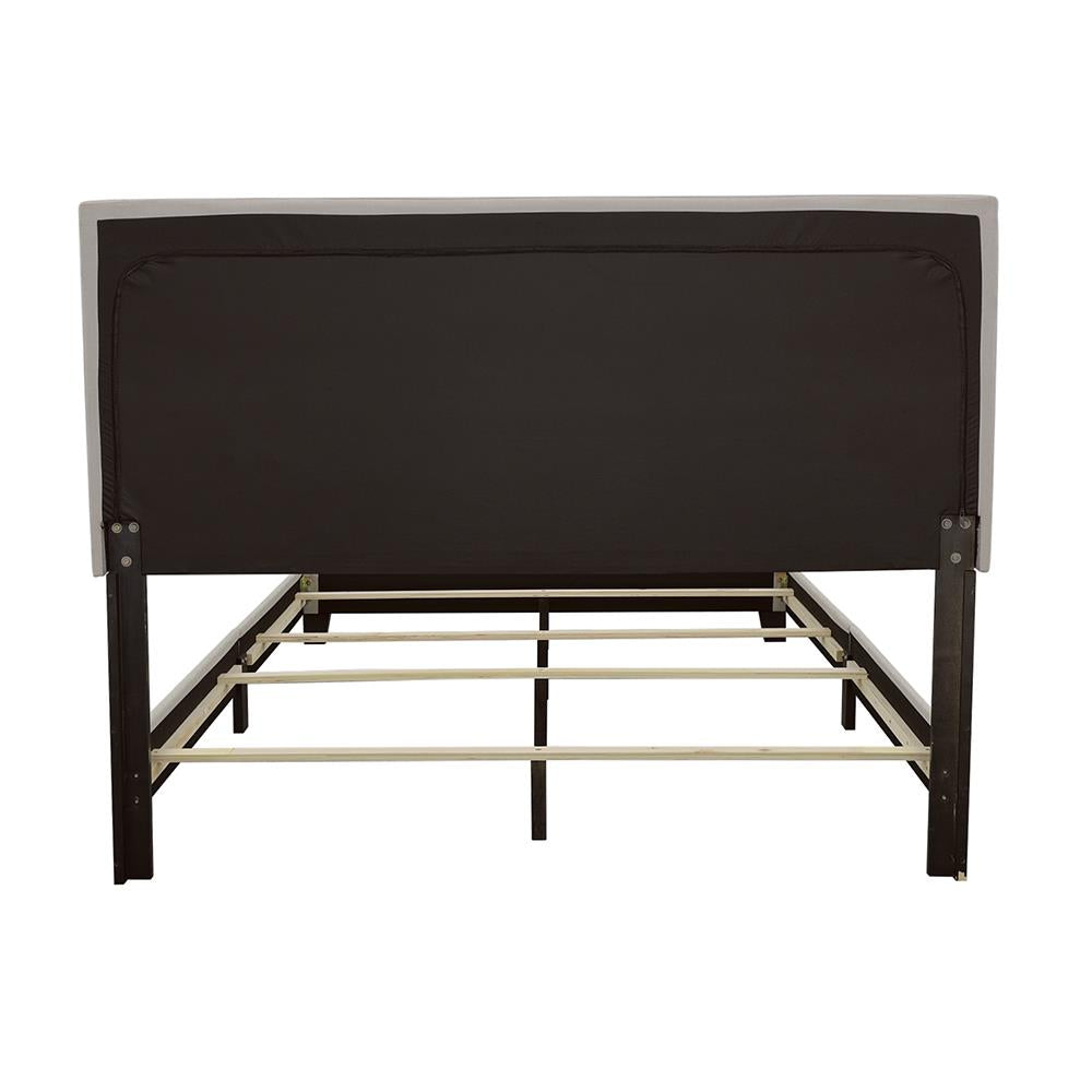 Boyd Ivory Upholstered Queen Bed with Nailhead Trim from Coaster - Luna Furniture