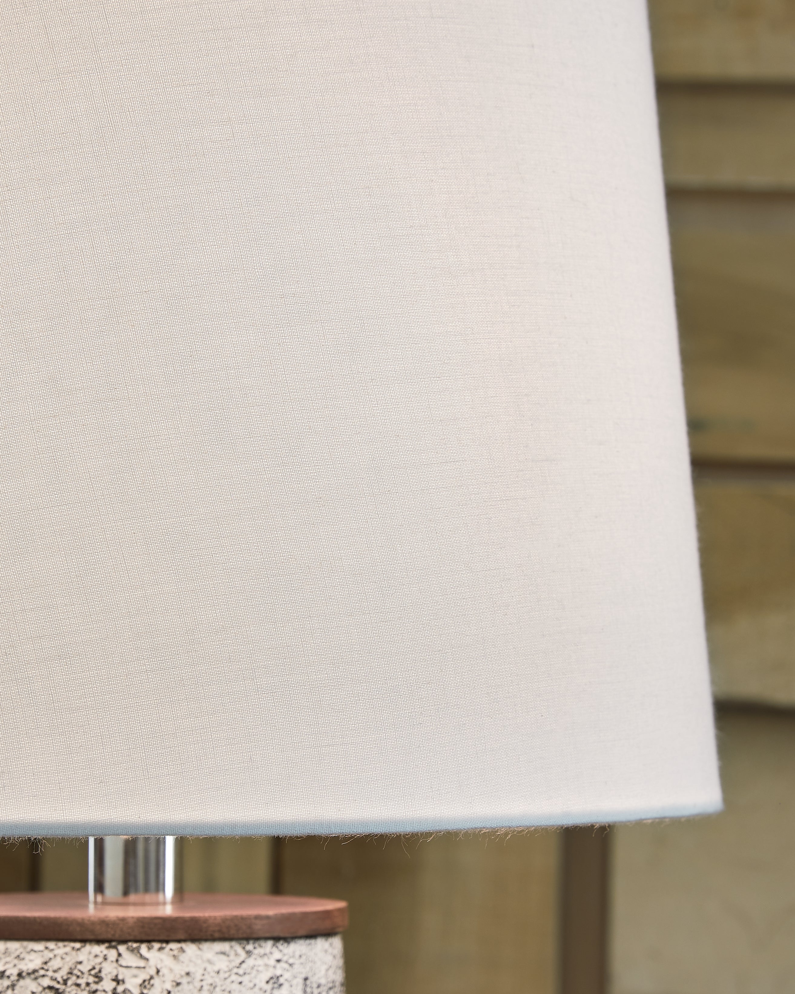 Signature Design By Ashley Chaston Table Lamp - Thumbnail 5
