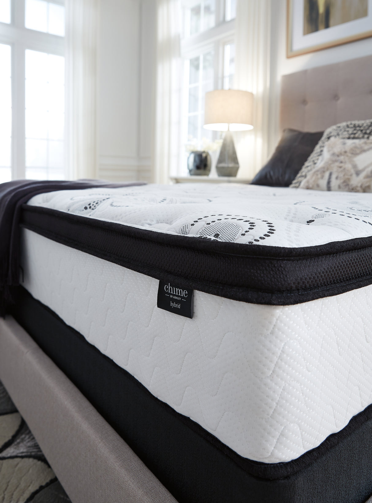 Chime 12 Inch Hybrid White California King Mattress in a Box from Ashley Furniture - Luna Furniture