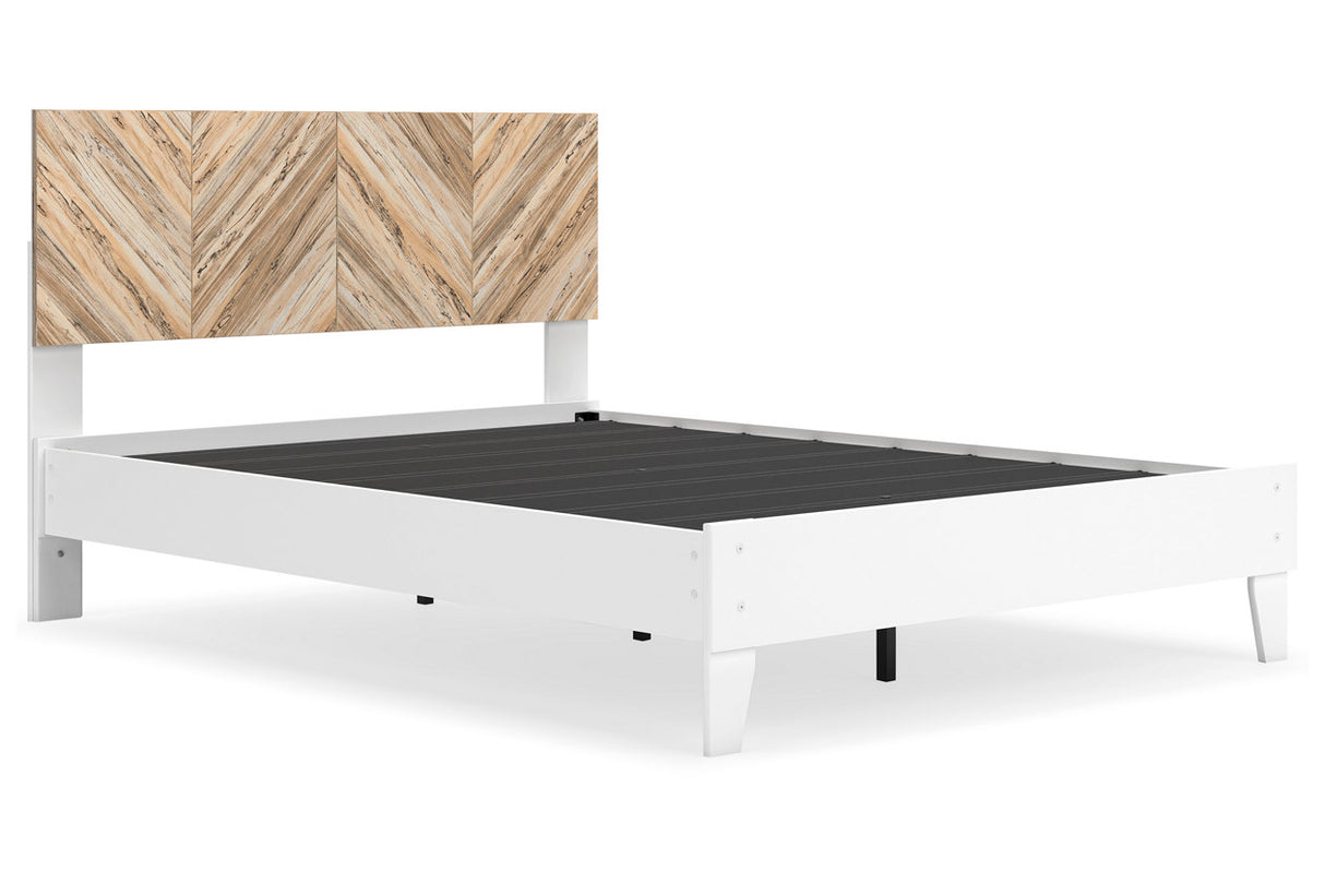 Piperton Two-tone Brown/White Queen Panel Platform Bed