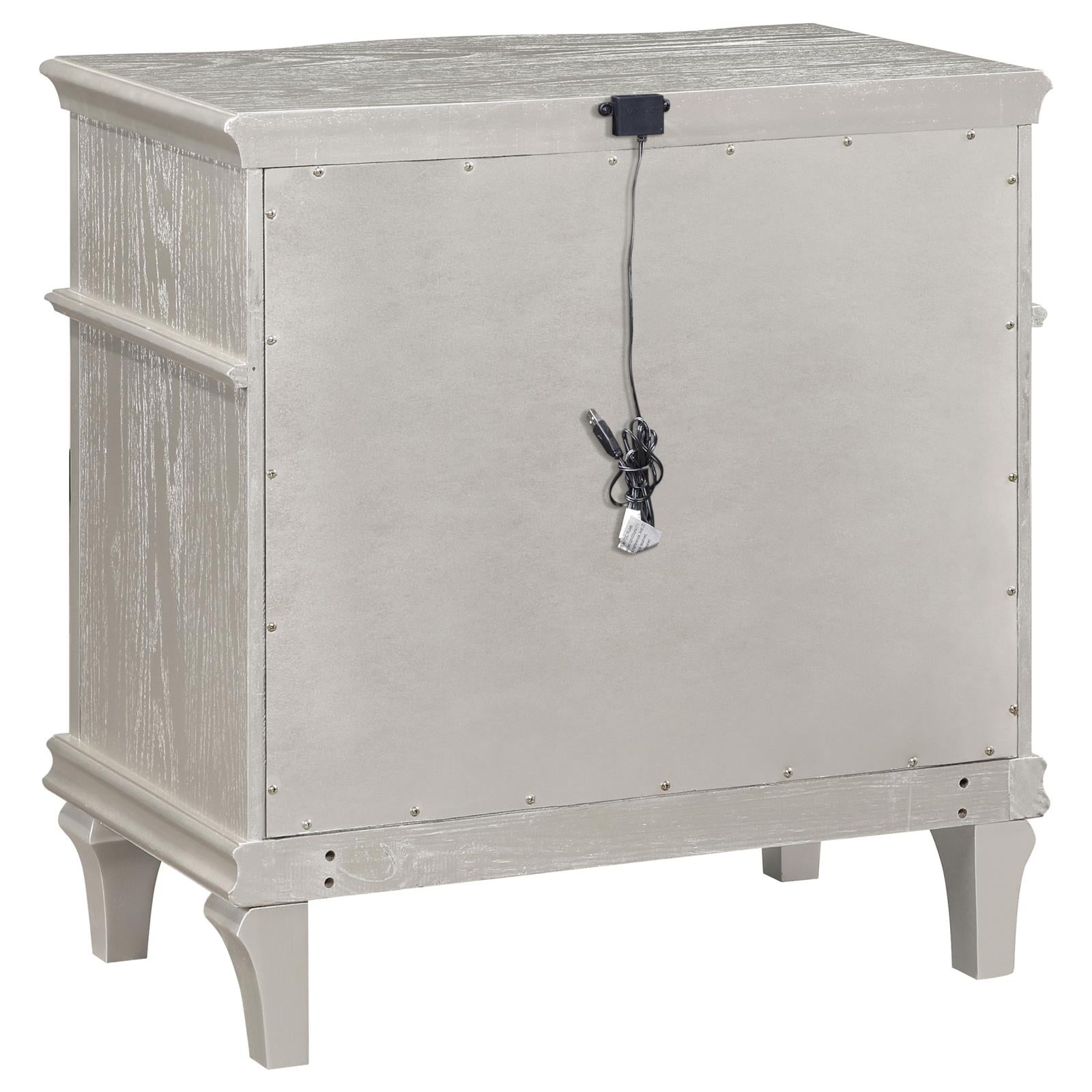 Evangeline Ivory and Silver Oak Upholstered 4-Piece California King Platform Bedroom Set from Coaster - Luna Furniture