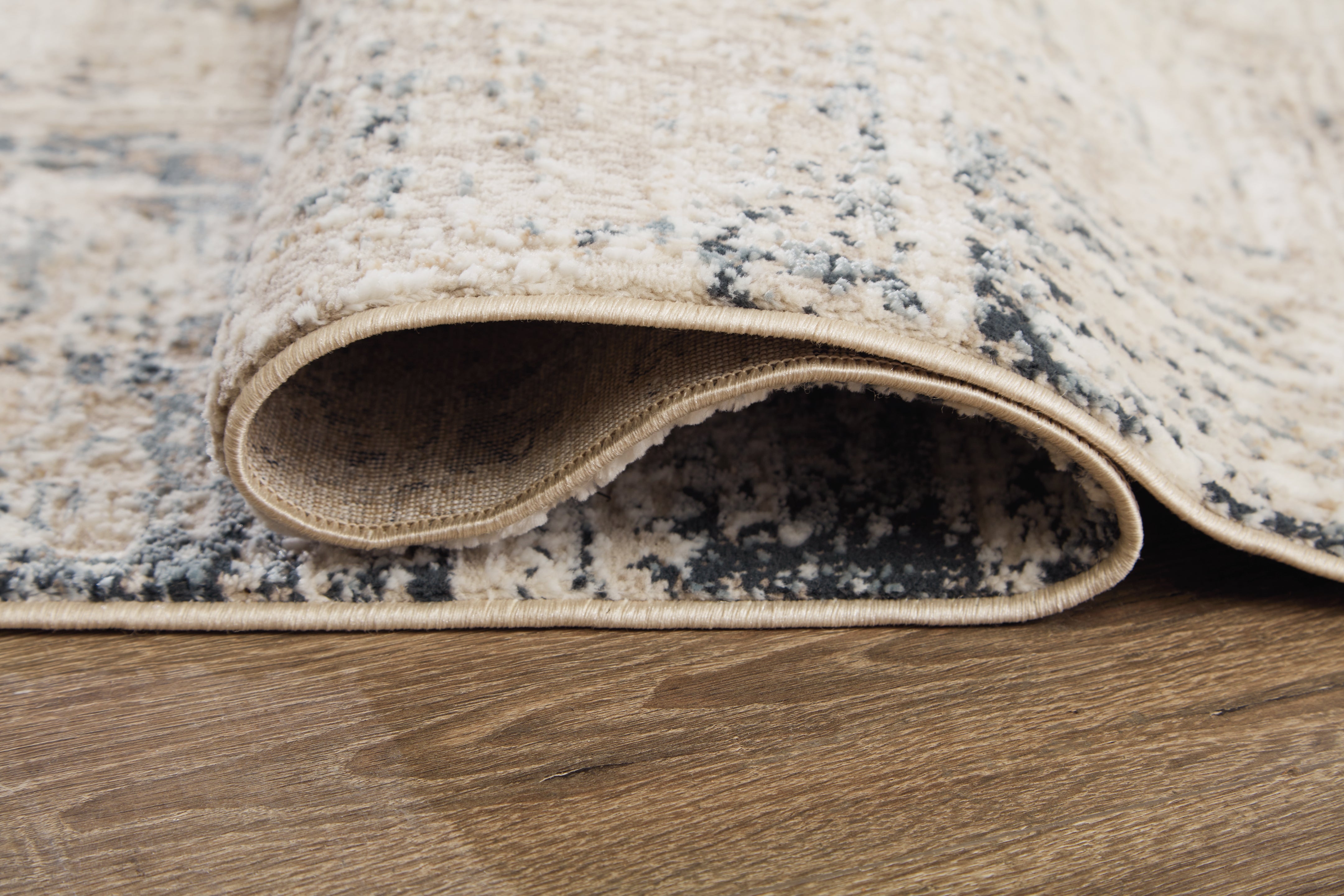 Gentor Blue/Ivory 8' x 10' Rug - Luna Furniture Gentor Blue/Ivory 8' x 10' Rug - Luna Furniture