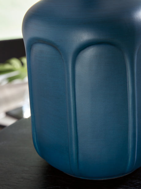 Gierburg Teal Table Lamp from Ashley - Luna Furniture