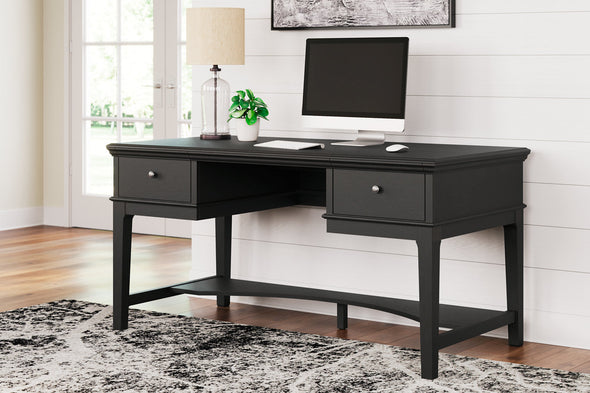 Beckincreek Black Home Office Storage Leg Desk