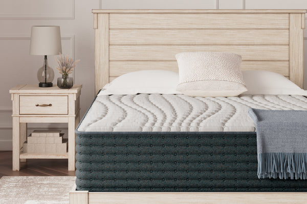 Hybrid 1300 White Full Mattress