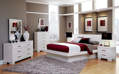Jessica White 6-Piece Queen Bedroom Set with Nightstand Panels from Coaster - Luna Furniture