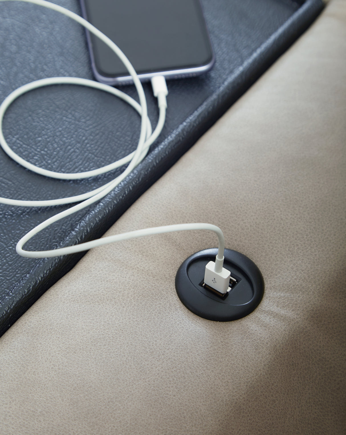 Lavenhorne Pebble Reclining Sofa with Drop Down Table from Ashley - Luna Furniture