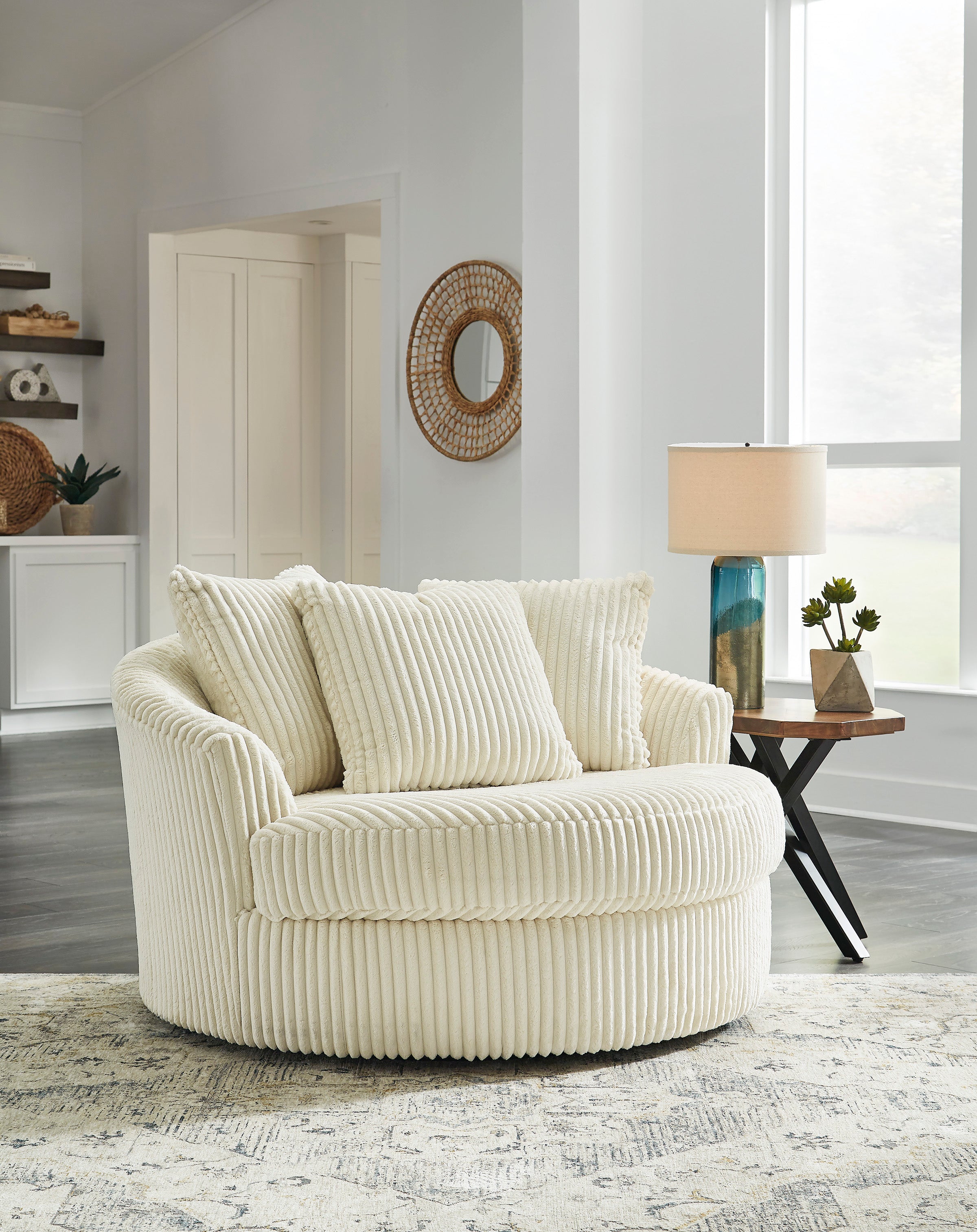 Ashley Lindyn Ivory 5-Piece RAF Chaise Sectional – Luna Furniture