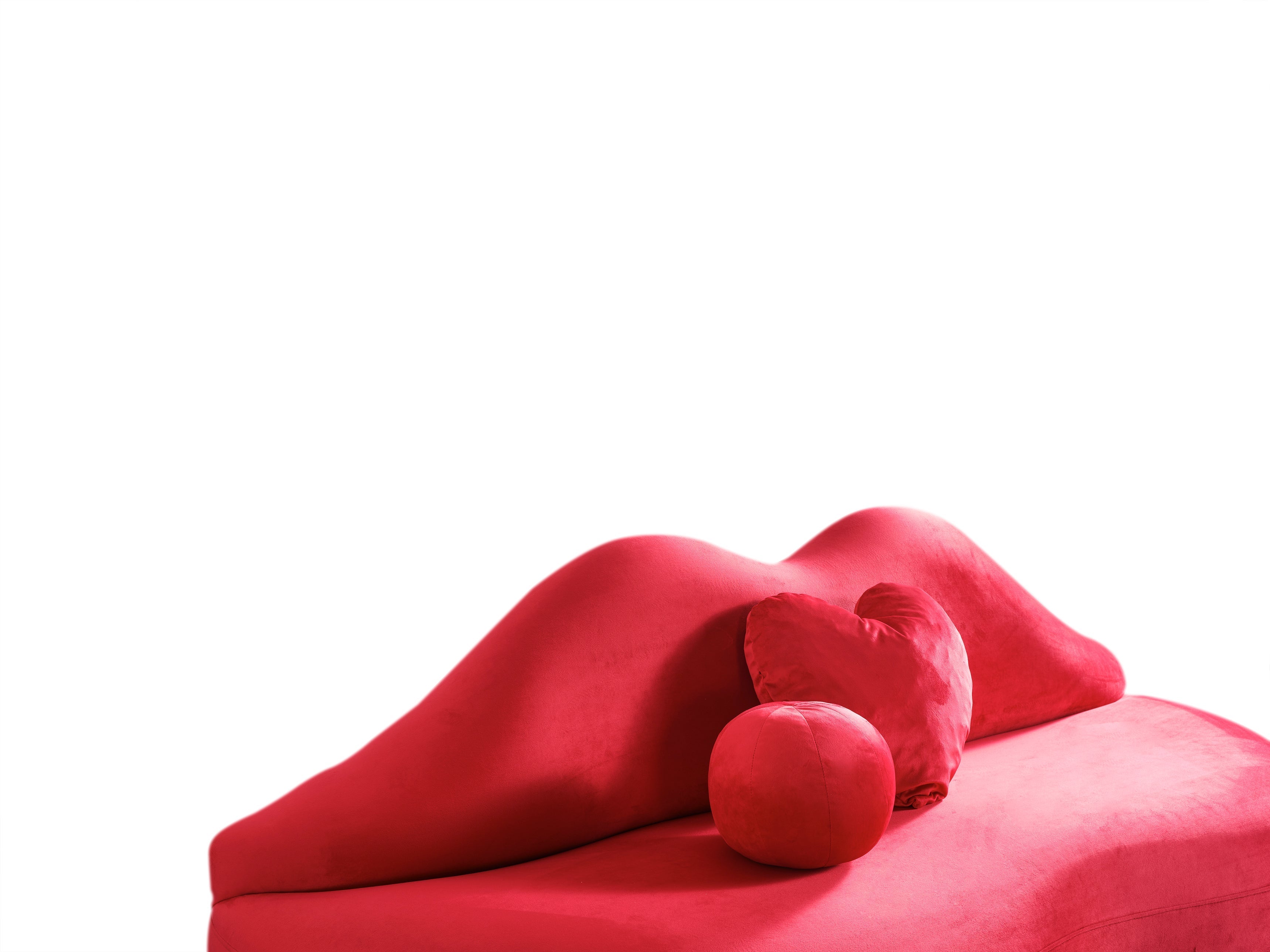 Nova Furniture Lips Red Velvet Settee - Luna Furniture