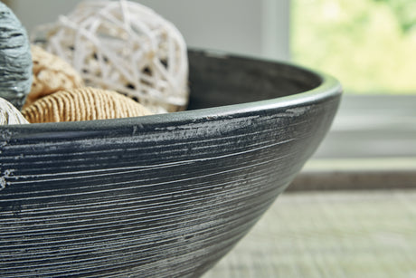 Meadie Distressed Blue Bowl from Ashley - Luna Furniture