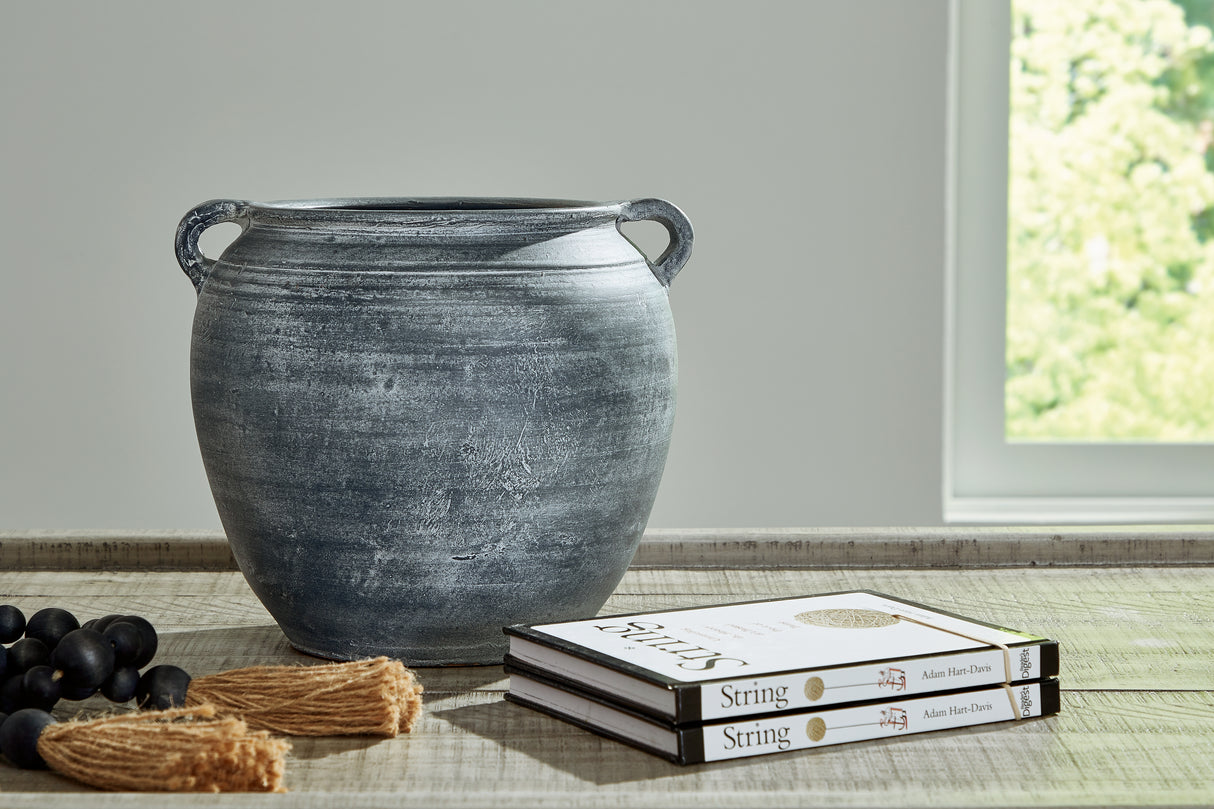 Meadie Distressed Blue Vase from Ashley - Luna Furniture