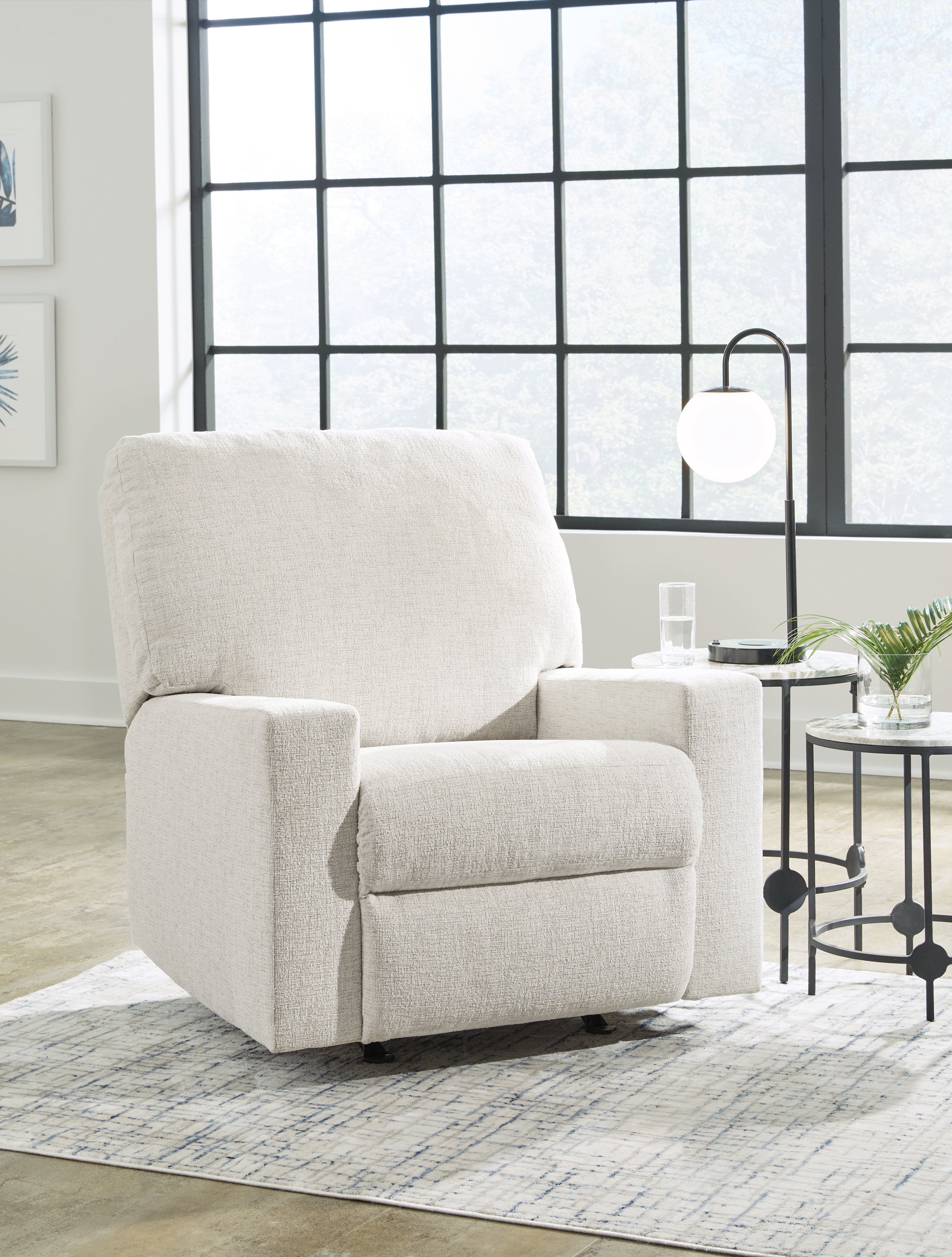 Rannis-Snow-Recliner-Luna-