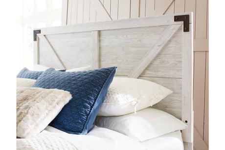 Shawburn White Crossbuck Queen Platform Bed from Ashley - Luna Furniture