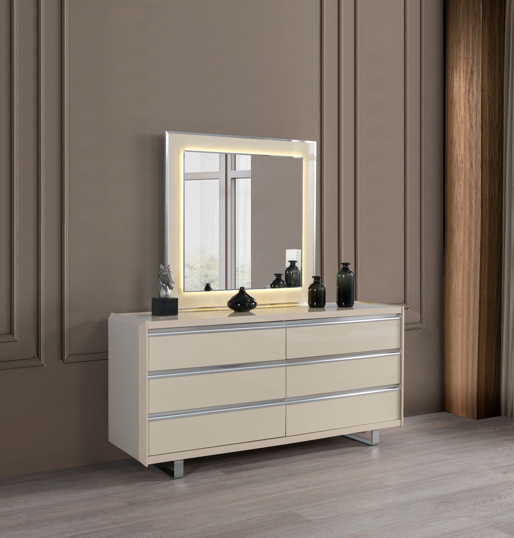 Nova Furniture Viola Cream High Gloss Lacquer 4-Piece Queen