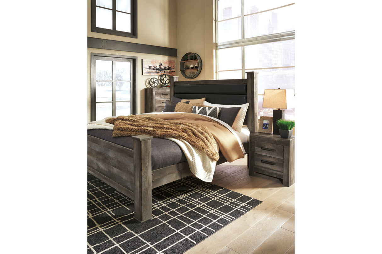 Wynnlow Gray King Poster Bed from Ashley Furniture - Luna Furniture