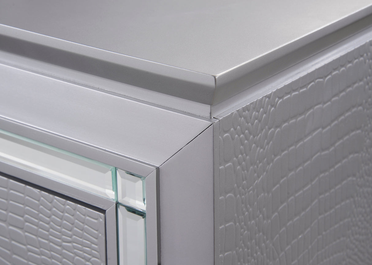 Lillian Silver Dresser from Crown Mark - Luna Furniture