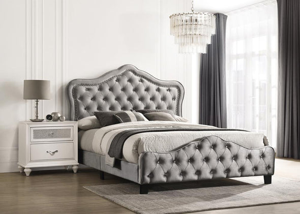 Bella Upholstered Tufted Panel Bed Grey - 315871KE - Luna Furniture