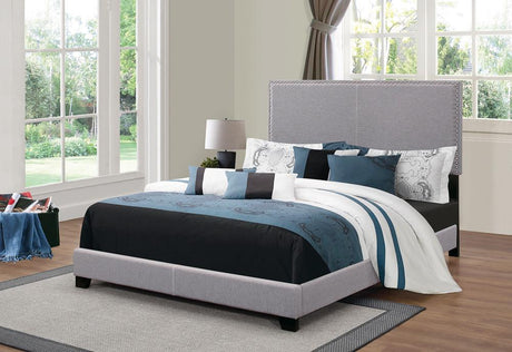 Boyd California King Upholstered Bed with Nailhead Trim Grey - 350071KW - Luna Furniture