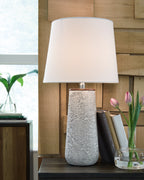 Chaston Antique White Table Lamp (Set of 2) - L204464 - Luna Furniture