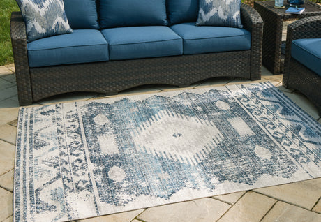 Daddridge Blue/Gray/Ivory 5' x 7' Rug - R900102 - Luna Furniture