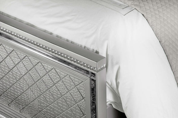 Eleanor Upholstered Tufted Bed Metallic - 223461KE - Luna Furniture
