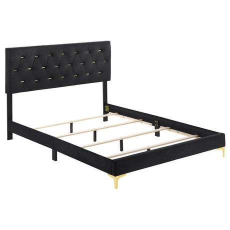 Kendall Black and Gold 4-Piece Tufted Panel Eastern King Bedroom Set from Coaster - Luna Furniture