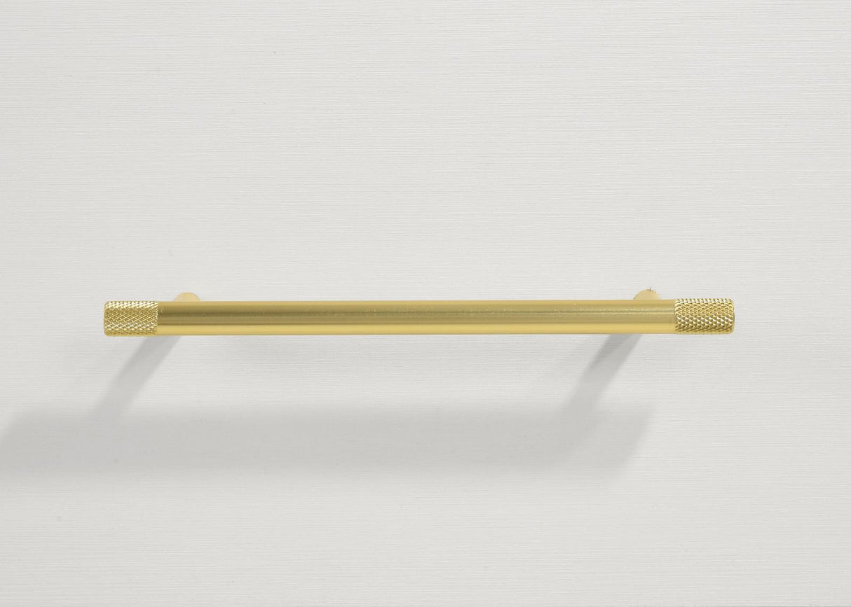 Lucia White 5-Drawer Bedroom Chest from Coaster - Luna Furniture