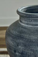 Meadie Distressed Blue Vase - A2000629 - Luna Furniture