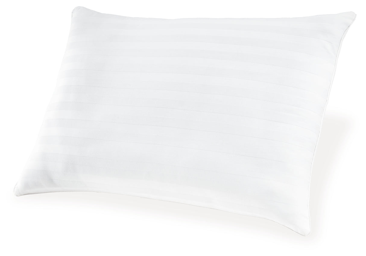 TBD White Pillow (Set of 2)(9/Case) - M52110 - Luna Furniture