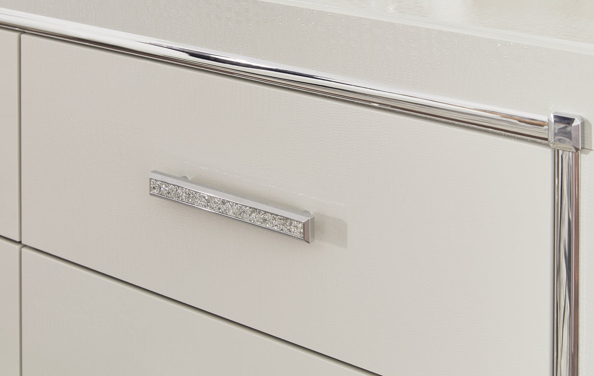 Zyniden Silver Dresser - B2114-31 - Luna Furniture